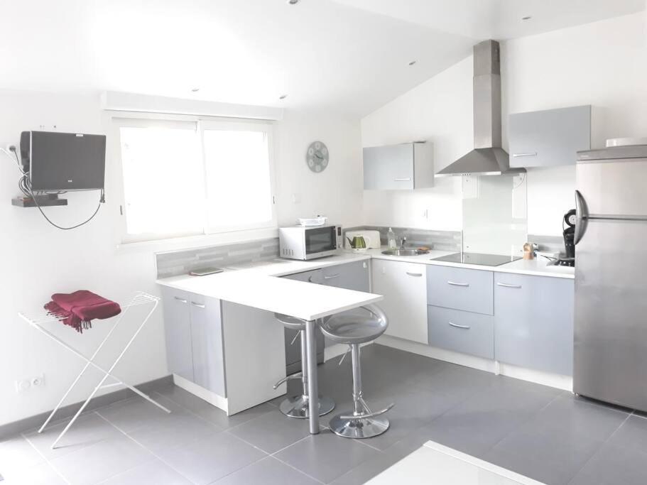 Maison De 4 Personnes Saint-Porchaire Ngoại thất bức ảnh